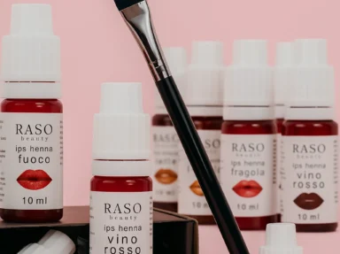 Dlaczego warto inwestować w szkolenia beauty?